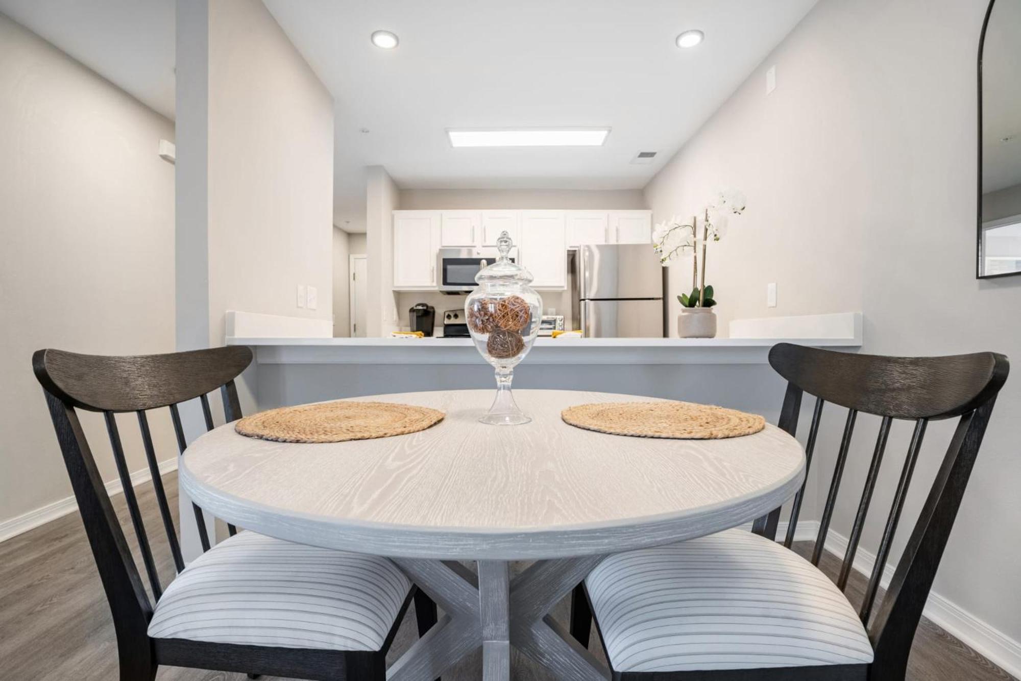One Bedroom Apartment Near Downtown 罗利 外观 照片