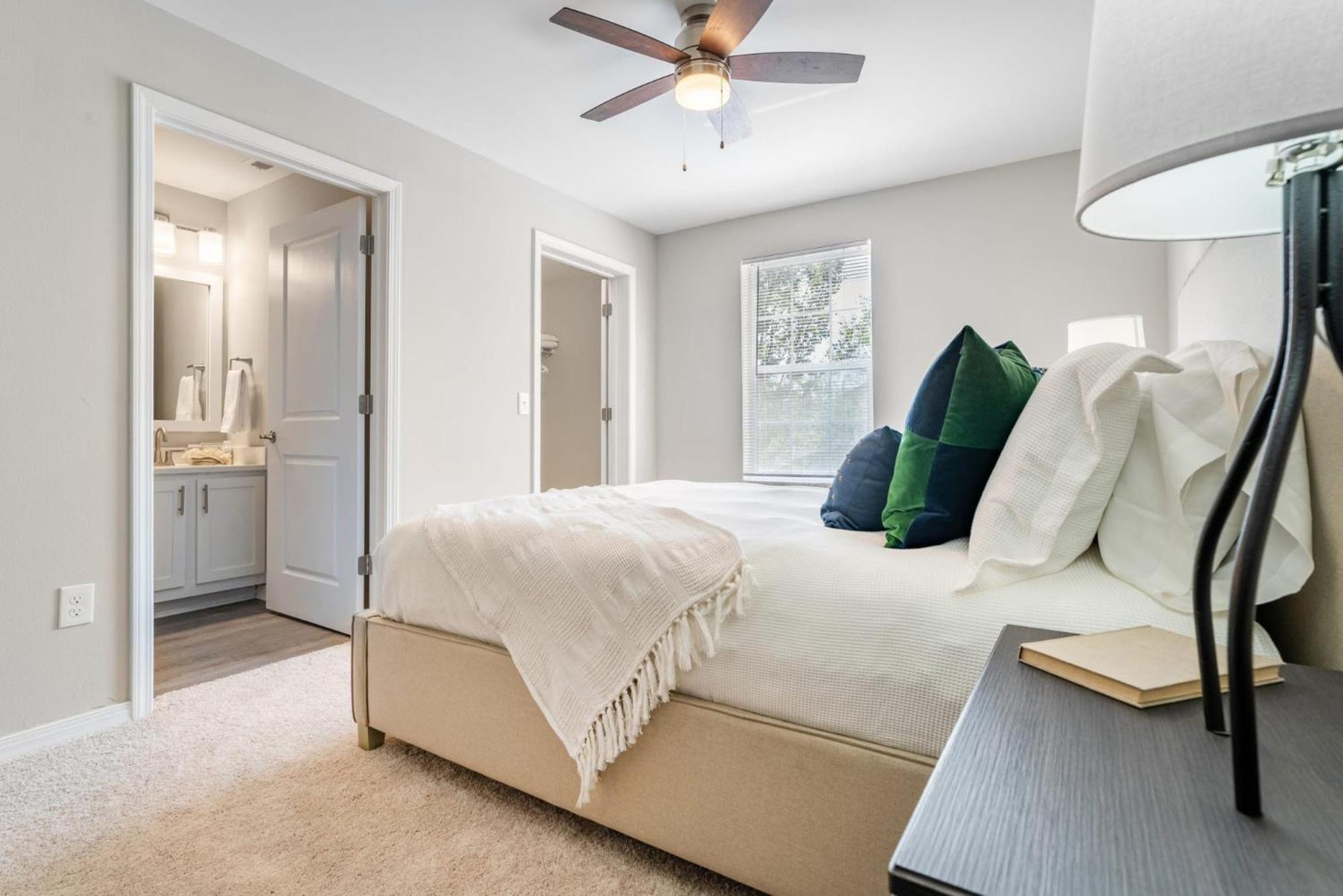 One Bedroom Apartment Near Downtown 罗利 外观 照片
